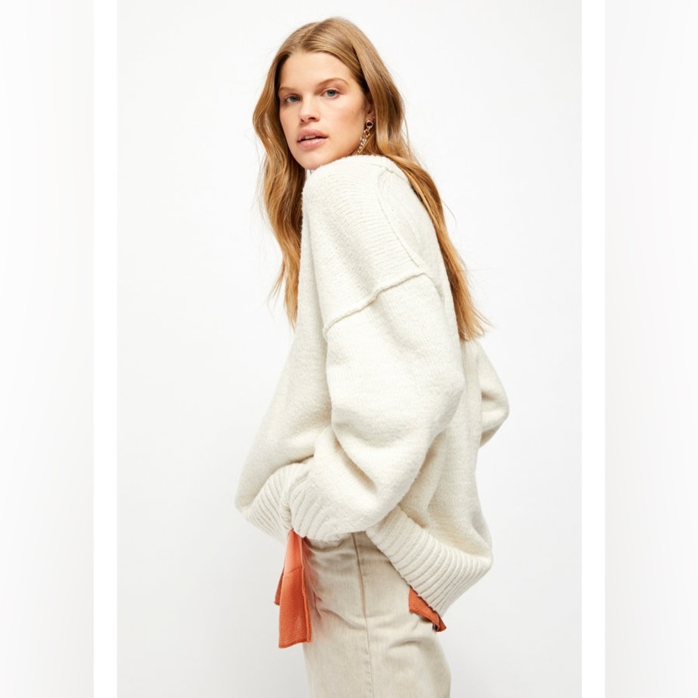 SOLD Free People Brookside Sweater Tunic White Oversized ๐ค - Picture 1 of 6
